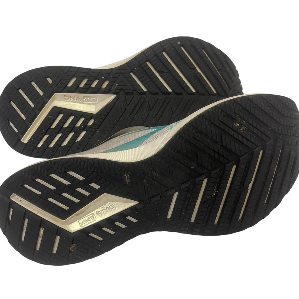 Women’s BROOKS Levitate 4 Sneakers Shoes - Picture 5 of 6